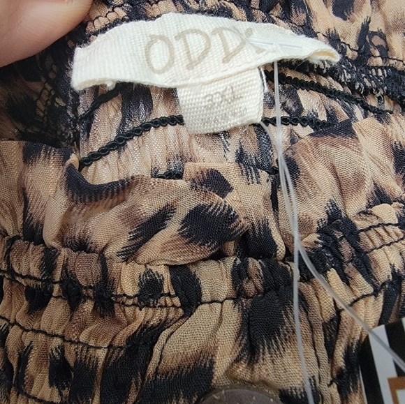 NWT Flowy Cheetah Romper - Picture 3 of 3